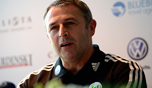 Wolfsburg-Manager Klaus Allofs weist die Vorwürfe von Bernd Schuster zurück
