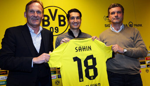 Borussia Dortmund stellte Nuri Sahin auf der Pressekonferenz vor