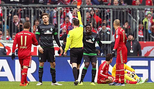 Sebastian Prödl (2.v.l.) sah gegen Bayern München die Rote Karte