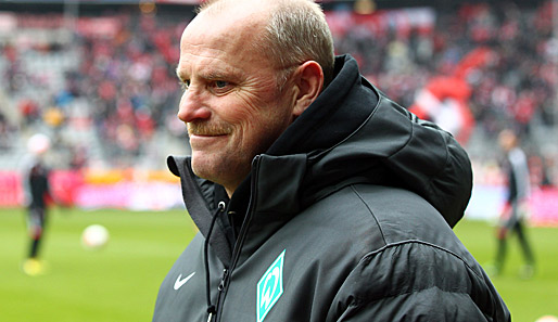 Werder Bremens Thomas Schaaf erhält in dieser schwierigen Zeit weiterhin das Vertrauen