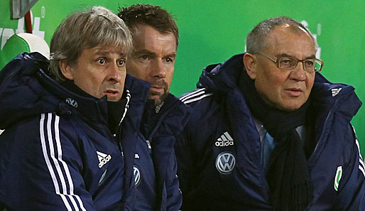 Pierre Litbarski (l.) darf sich auf zwei weitere Jahre beim VfL Wolfsburg freuen