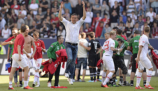 Markus Weinzierl feierte mit dem FC Augsburg am letzen Spieltag überraschend den Klassenerhalt
