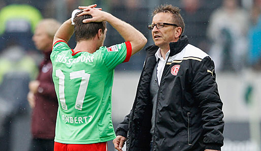 Norbert Meier führte Düsseldorf in die Bundesliga - muss er nach dem Abstieg die Koffer packen?