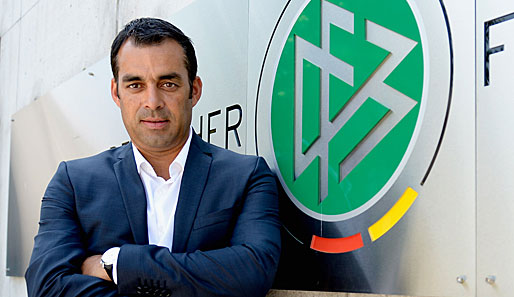 Robin Dutt hat den DFB um Freigabe für den Trainerposten bei Werder Bremen ersucht