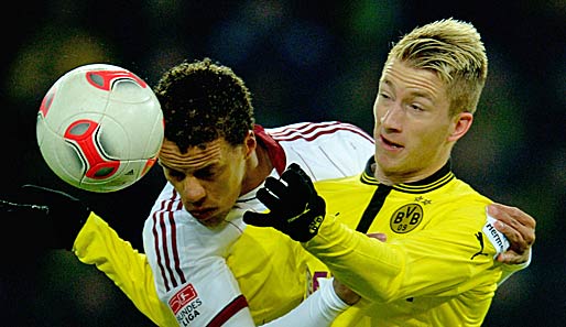 Tabellenführer Dortmund mit Marco Reus (r.) tritt beim 1. FC Nürnberg an