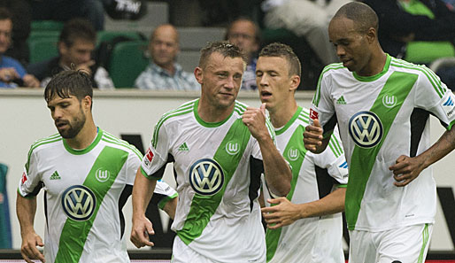 Bei Wolfsburg häufig im Hintergrund: Ivan Perisic (2.r.) wechselte vom BVB zu den Wölfen
