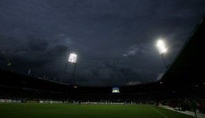 Dunkle Wolken über dem Weserstadion: Die Partie gegen den FC Bayern könnte ausfallen