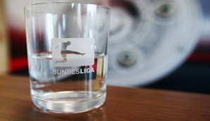 Mehr als nur halb voll: Die Bundesliga-Klubs knackten erneut einen Umsatz-Rekord