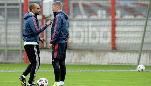 Bayern-Coach Guardiola will Bastian Schweinsteiger noch nicht von Anfang an bringen