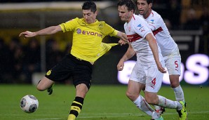 Robert Lewandowski (l.) und Borussia Dortmund treffen am Samstag auf den VfB