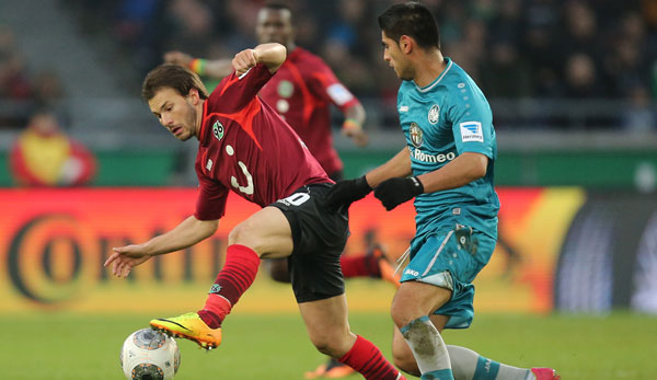 Im Hinspiel setzte sich Hannover mit 2:0 gegen die Eintracht durch