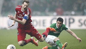 Marcell Jansen (l.) spielt seit 2008 beim HSV - wie lange noch?
