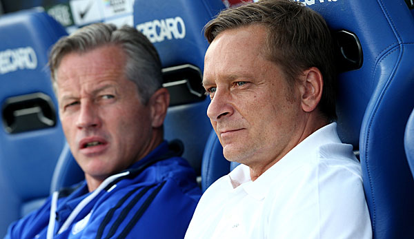 Jens Keller und Horst Heldt gehen mit dem aktuellen Schalker Kader in die Saison