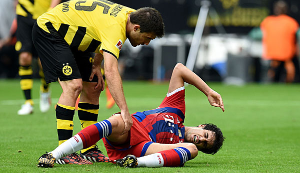 Javi Martinez verletzte sich im Supercup gegen Borussia Dortmund schwer am linken Knie