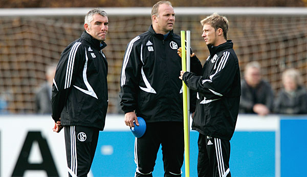 Schon beim FC Schalke war El Meastro (r.) Co-Trainer von Slomka