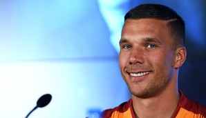 Podolski über den Effzeh: "Das Ziel muss der Klassenerhalt sein"