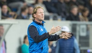 Markus Gisdol blickt nach dem erstem Saisonsieg erleichtert auf das Derby gegen den VfB Stuttgart