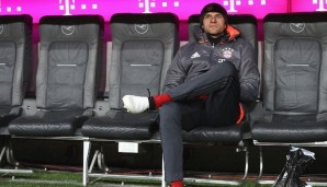 Thomas Müller musste das Spiel seines FC Bayern von der Bank aus verfolgen