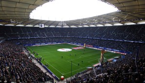 Das Hamburger Volksparkstadion fasst 57.000 Zuschauer