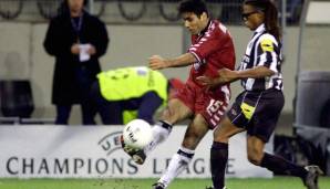 ABWEHR: Medhi Mahdavikia (Iran). Die rechte Seite war sein Zuhause, mit seiner Kampfeslust spielte er sich in die Herzen der HSV-Fans (1999-2007). Wurde 2003 Asiens Fußballer des Jahres und machte 111 Länderspiele.