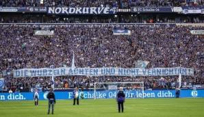 Teile des FC Schalke 04 protestierten am Sonntag gegen Sportdirektor Christian Heidel