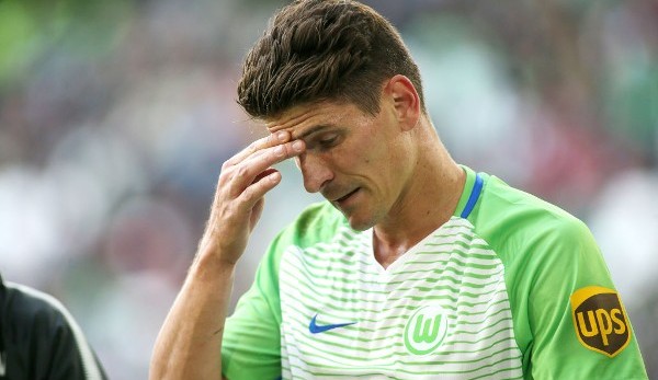 Mario Gomez vom VfL Wolfsburg sieht sich Konkurrenz ausgesetzt
