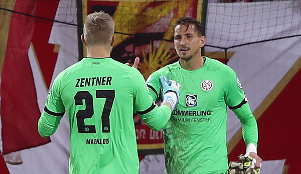 Rene Adler musste im Pokalspiel des FSV Mainz 05 vorzeitig ausgewechselt worden