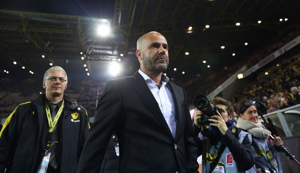 Peter Bosz von Borussia Dortmund steckt im Fokus der Krise