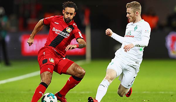 Karim Bellarabi im Zweikampf gegen Werder Bremen