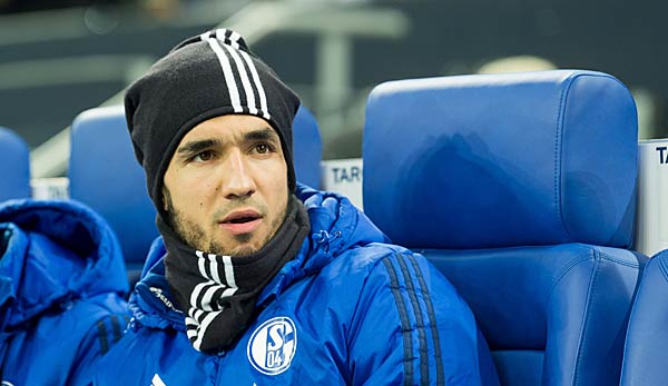 Schlechtes Verhalten im Training: Schalke-Trainer Domenico Tedesco kritisiert Nabil Bentaleb öffentlich.
