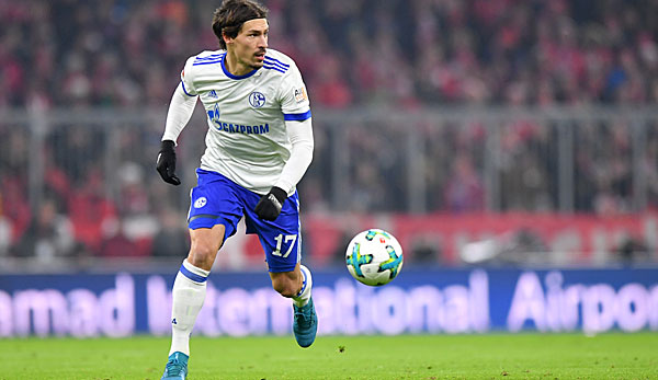 Der zuletzt angeschlagene Benjamin Stambouli steht dem FC Schalke 04 wieder zur Verfügung