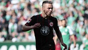 Yanni Regäsel im Trikot von Eintracht Frankfurt