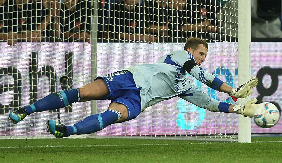 Goal keeping. Klaas-Jan Huntelaar Ajax.