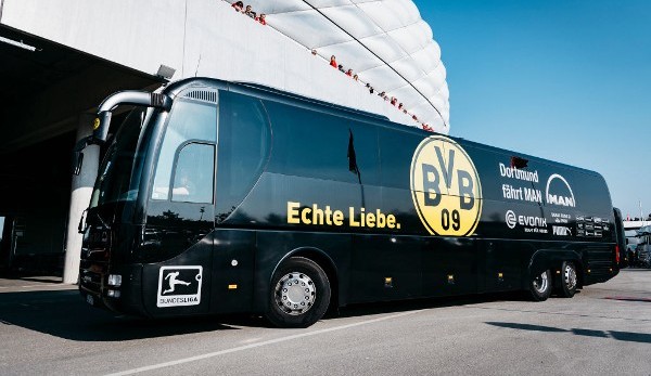 Der Teambus von Borussia Dortmund ist mit neuen Sicherheitsvorkehrungen ausgestattet worden.