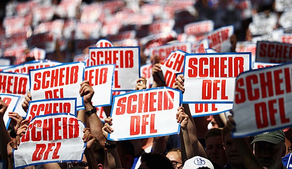 Der Zusammenschluss der Fußball-Fanszenen in Deutschland hat einen Stimmungsboykott für die anstehende englische Woche angekündigt.