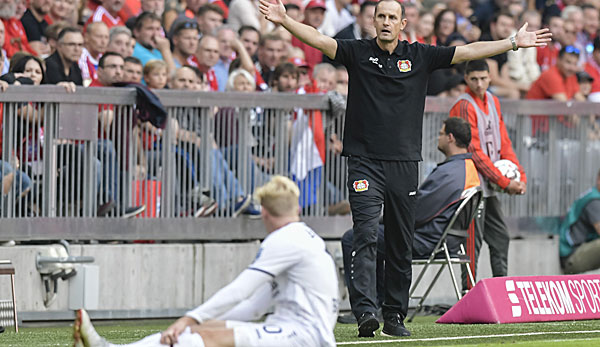 Heiko Herrlich wartet noch auf seinen ersten Punktgewinn mit Bayer Leverkusen in dieser Bundesliga-Saison.