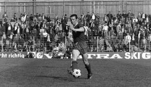 Hans Nowak war sowas wie der Vater aller Überläufer zwischen Pott und Isar und umgekehrt. Nowak spielte von 1958 bis 1965 auf Schalke und anschließend drei Jahre für den FCB. 2012 verstarb er im Alter von 75 Jahren.