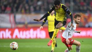 Borussia Dortmund - Flop: Alexander Isak. Das Sturm-Talent kann sich beim BVB einfach nicht durchsetzen. Obwohl in der Vorbereitung und zum Saisonstart ein Loch auf der Mittelstürmer-Position klaffte, schaffte es der 19-Jährige nicht einmal in den Kader.