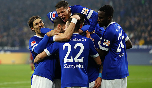 Schalke jubelt einem verdienten Heimsieg entgegen.