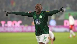 JEROME ROUSSILLON: Spielt eine starke Debütsaison beim VfL Wolfsburg auf der Linksverteidigerposition und genau da will der BVB im Sommer aufrüsten.