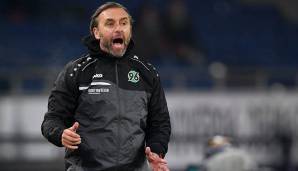 "Auf Phrasen hat keiner mehr Lust, aber: Wir haben die Chance, in Wolfsburg zu punkten und doch noch den Bock umzustoßen."(Hannover-Trainer Thomas Doll vor dem Spiel gegen Wolfsburg)