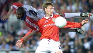 Zurück bei den Bayern folgten für Kuffour Phasen als Stammspieler, mal schaute er nur zu - mehr als 23 Ligaspiele machte er nie. Die Champions-League-Finals 1999 und 2001 spielte der Mann aus Ghana aber durch.