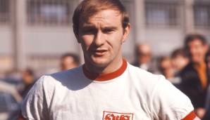 Platz 5: Horst Köppel (VfB Stuttgart). 200 Einsätze erreicht am 4.10.1972 mit 24 Jahren, 4 Monaten und 17 Tagen.