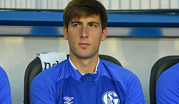 Für Juan Miranda läuft es beim FC Schalke 04 aktuell nicht rund.