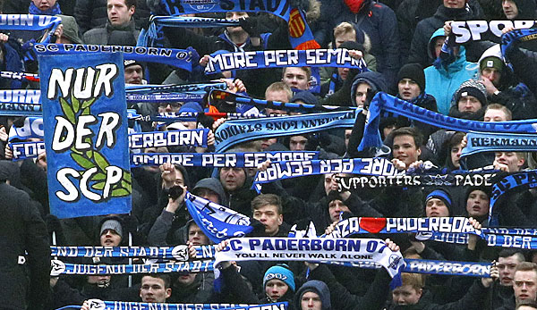 Durch dick und dünn gehen die Fans des SC Paderborn mit ihrer Manschaft.