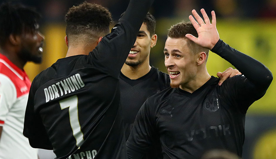 Borussia Dortmund hat sich am 14. Spieltag mit 5:0 gegen Fortuna Düsseldorf durchgesetzt. Hier gibt es die Noten und Einzelkritiken der BVB-Stars.