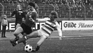 Platz 7: Werner Schneider (MSV Duisburg). 100. Spiel am 27. September 1975 mit 21 Jahren, 2 Monaten und 1 Tag.