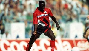 Anthony Yeboah (Eintracht Frankfurt) in der Saison 1993/94 – 18 Tore: In der Bundesliga spielte der Ghanaer sonst noch für den HSV und erzielte in seiner Laufbahn insgesamt 96 Tore in 223 Partien. Dank seiner Treffer wurde die SGE damals Fünfter.