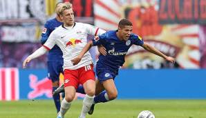 Leipzigs Emil Forsberg gegen Schalkes Amine Harit beim letzten Aufeinandertreffen der beiden Mannschaften