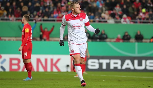 Düsseldorfs Stürmer Rouwen Hennings erzielte in dieser Saison bereits elf Tore in der Bundesliga.